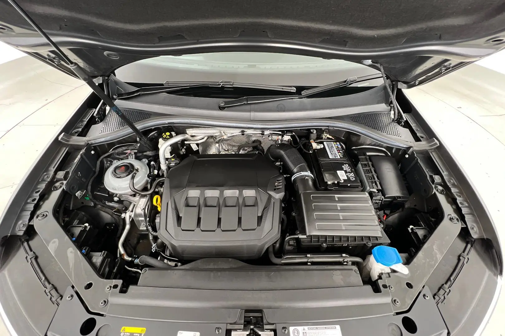 2020 Volkswagen Tiguan Gallery Image 21