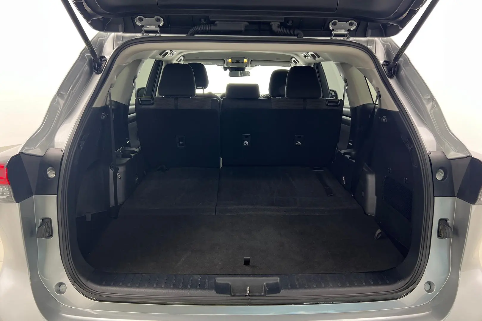 2023 Toyota Kluger Gallery Image 9