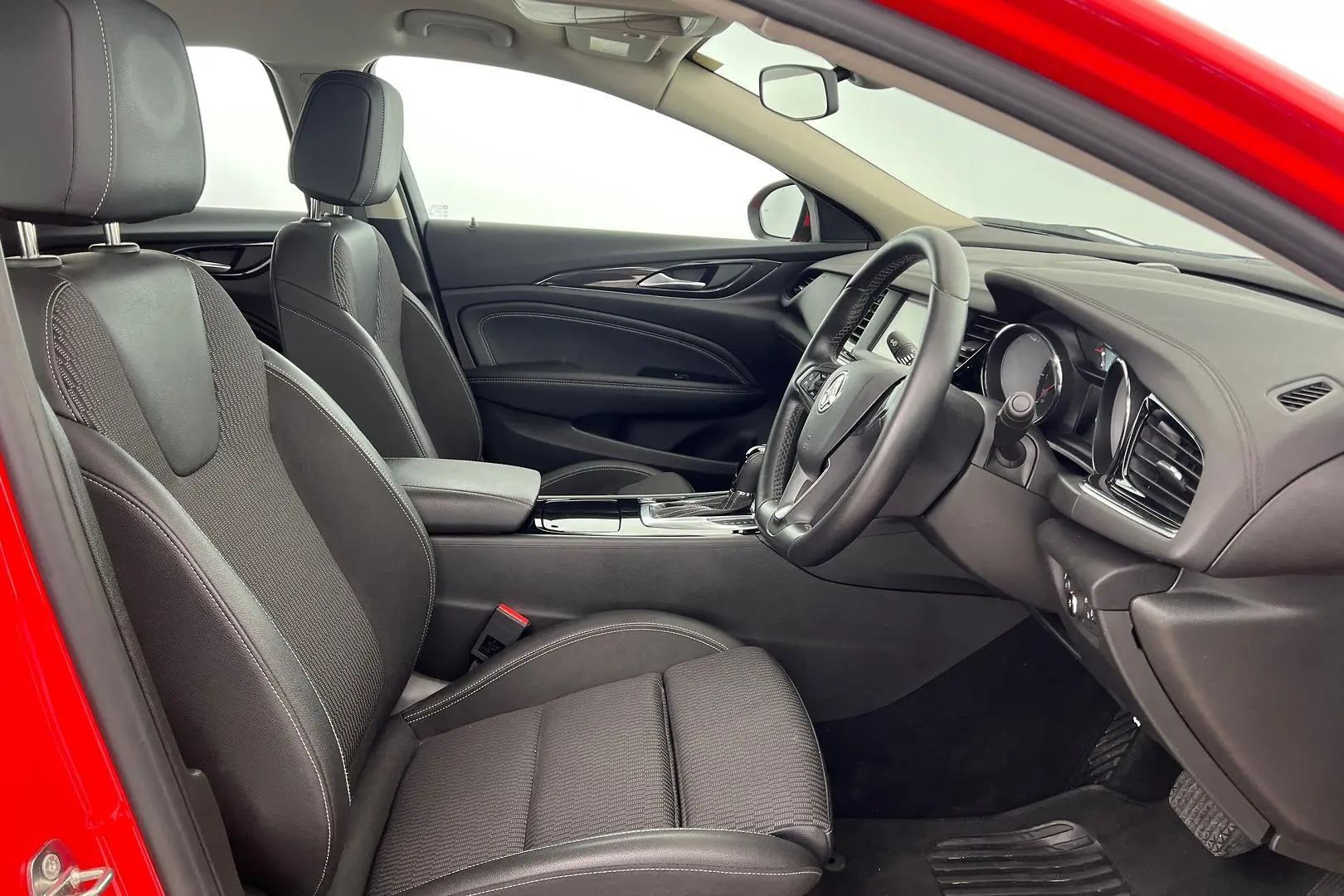 2019 Holden Commodore Gallery Image 11