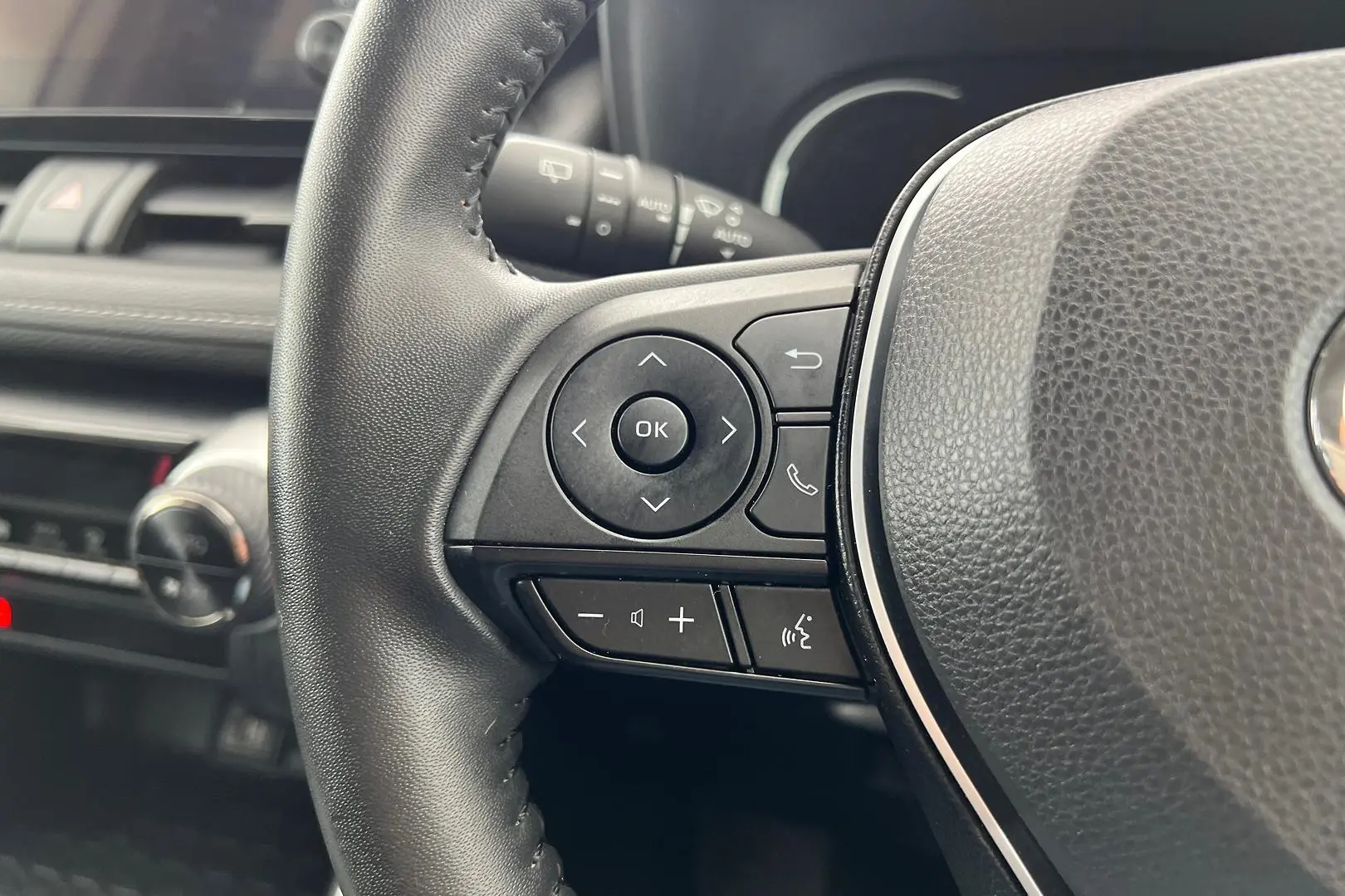 2023 Toyota RAV4 Gallery Image 18