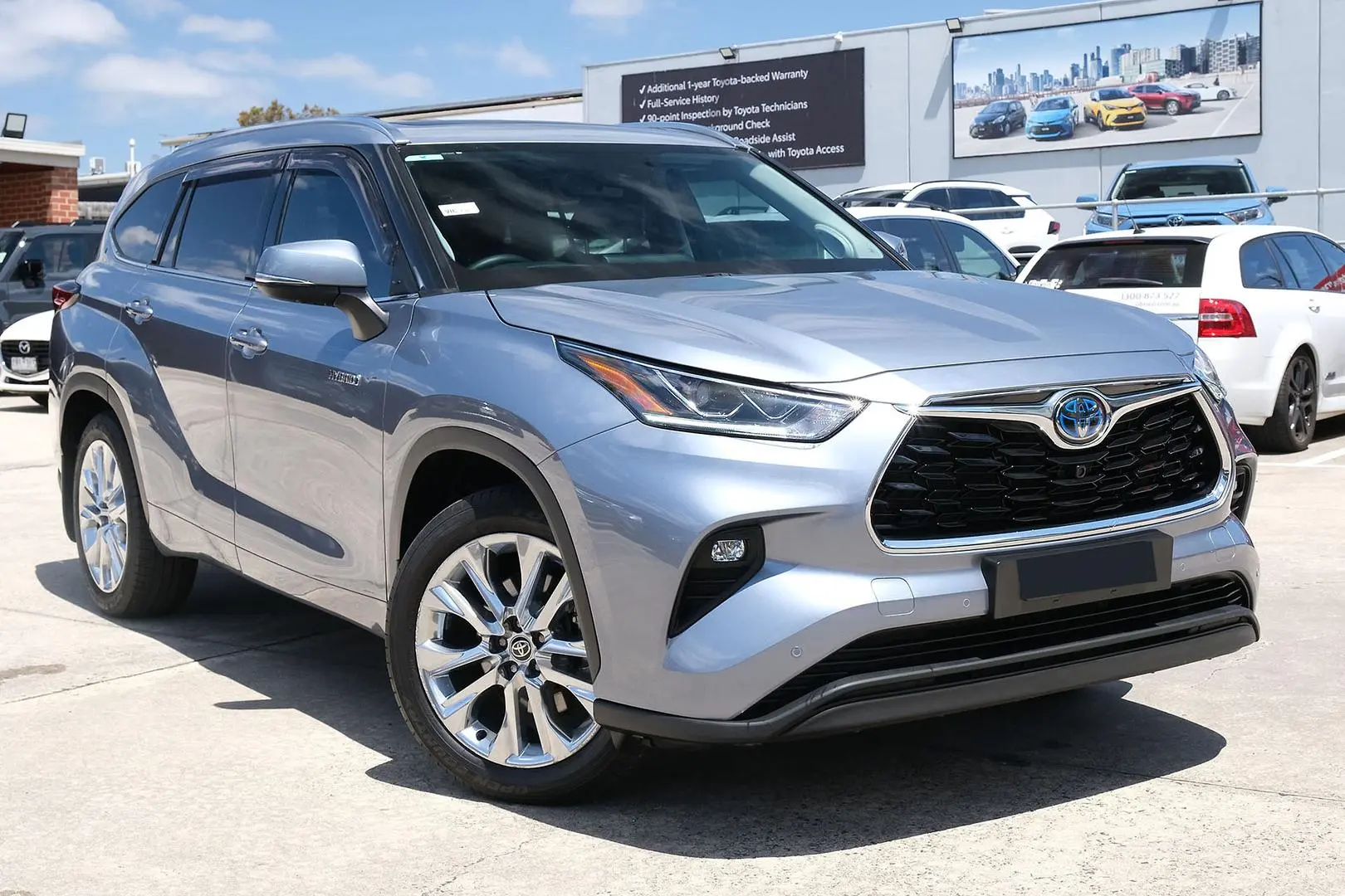 2022 Toyota Kluger Gallery Image 1