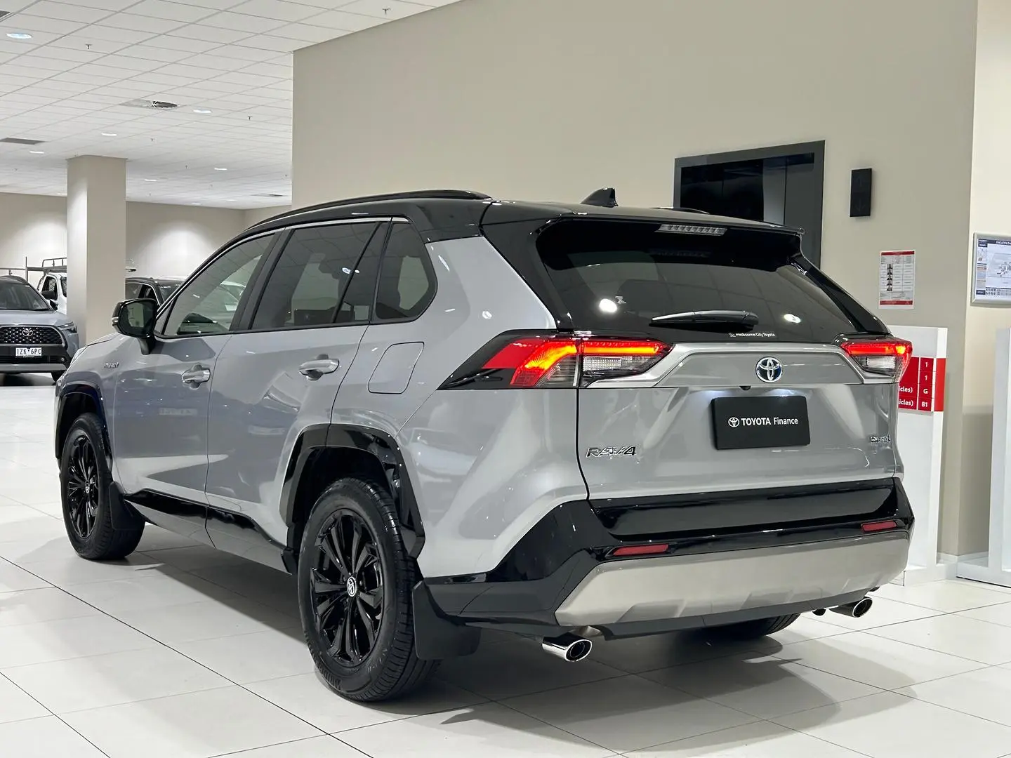 2024 Toyota RAV4 Gallery Image 8
