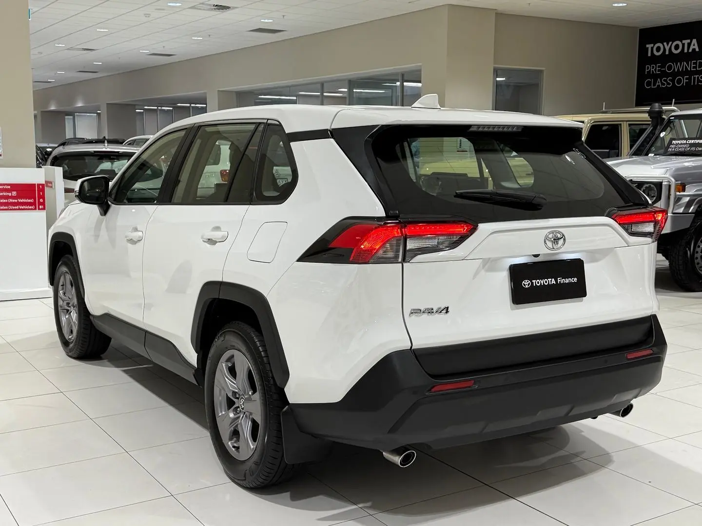 2022 Toyota RAV4 Gallery Image 7