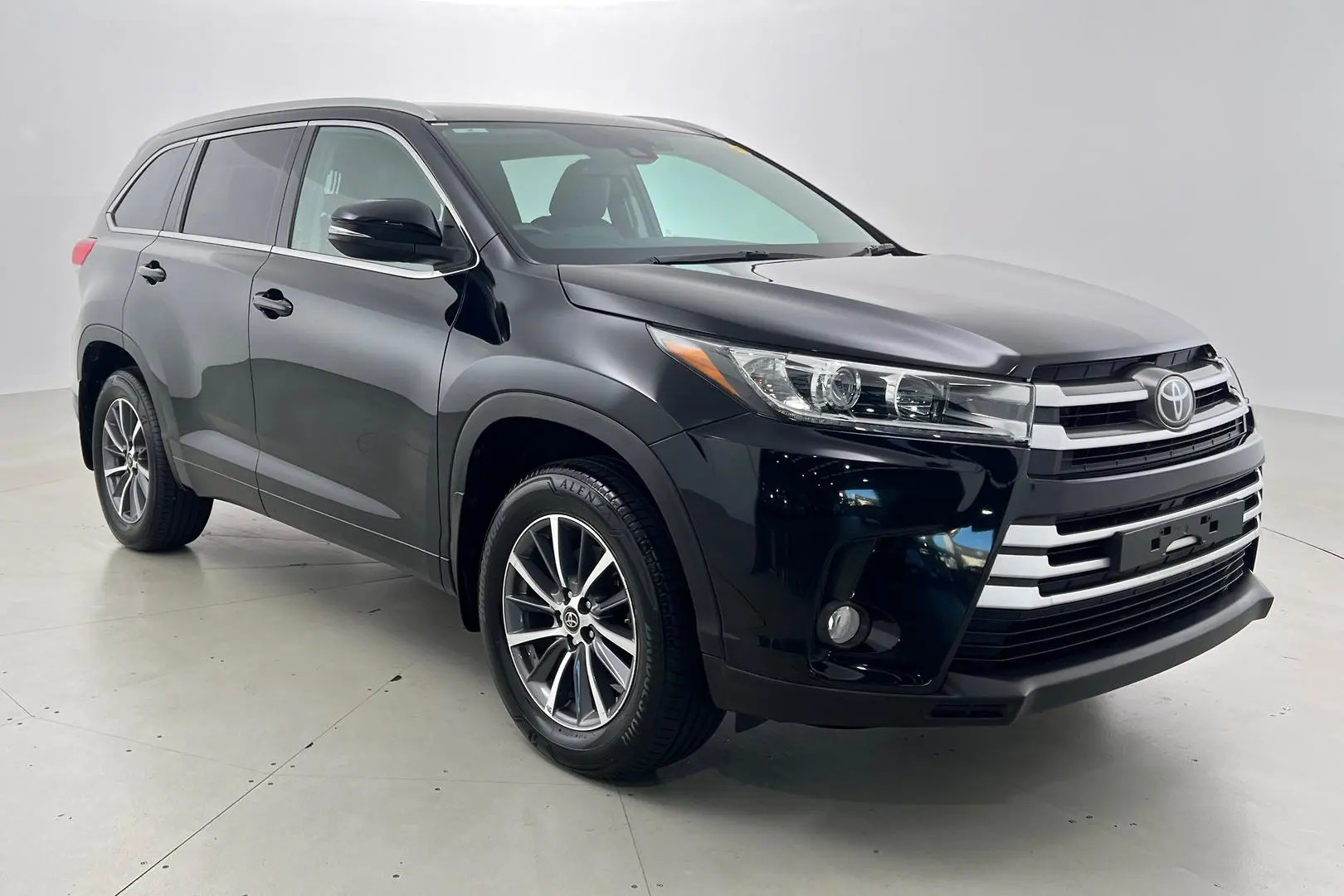 2019 Toyota Kluger Gallery Image 1