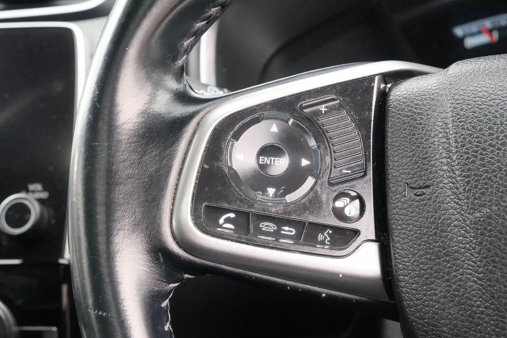 2018 Honda CR-V Gallery Image 17
