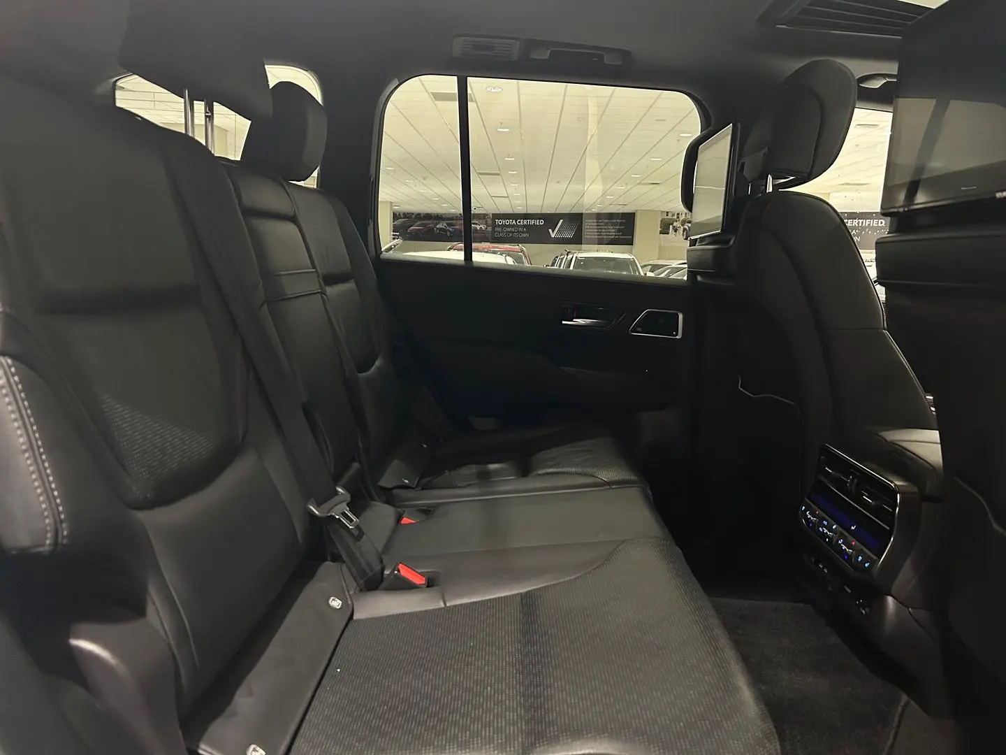 2022 Toyota Landcruiser Gallery Image 11