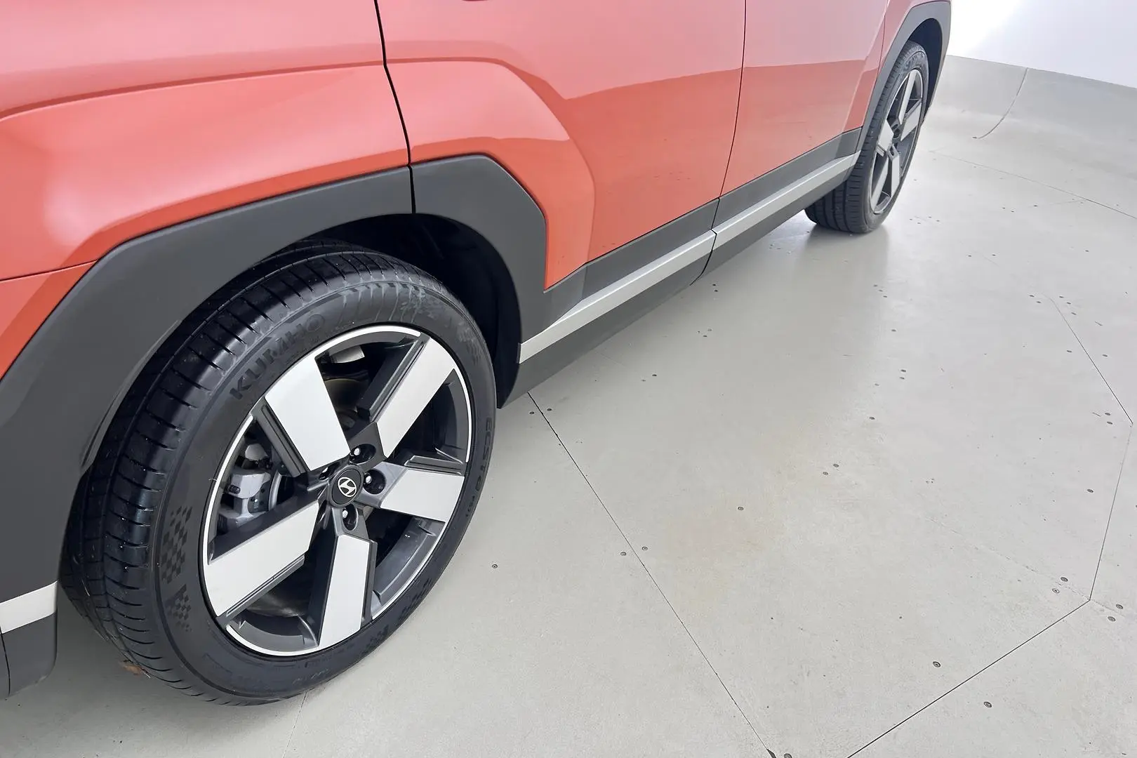 2024 Hyundai Santa Fe Gallery Image 5