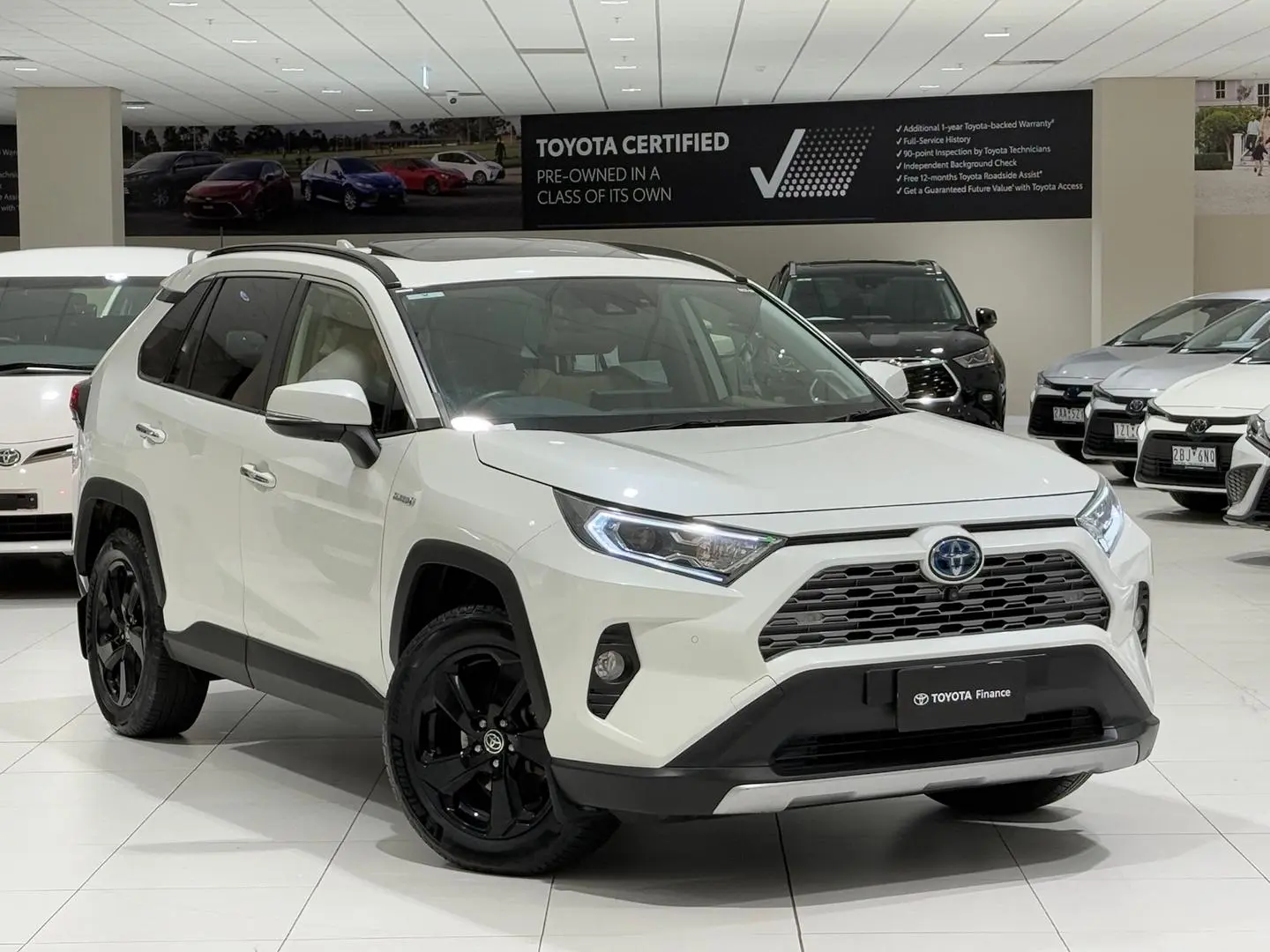 2020 Toyota Rav4 Gallery Image 1