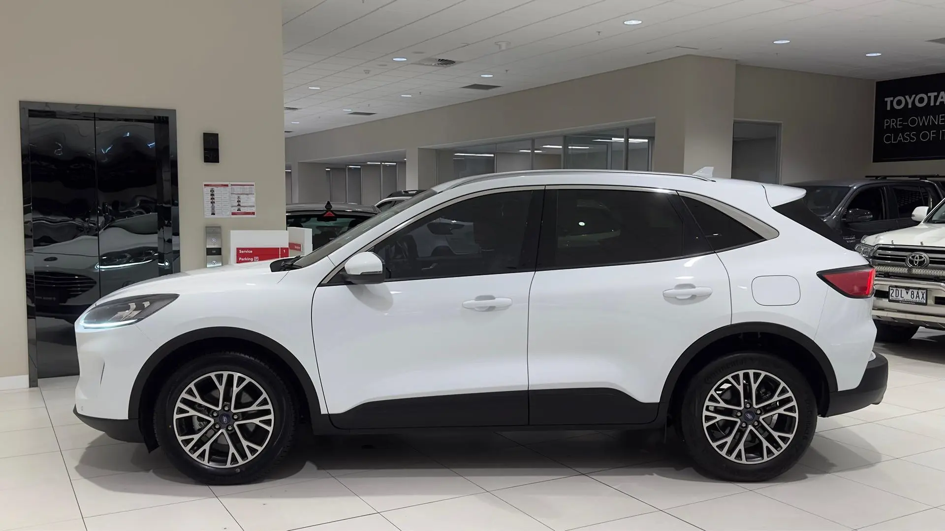 2021 Ford Escape Gallery Image 6