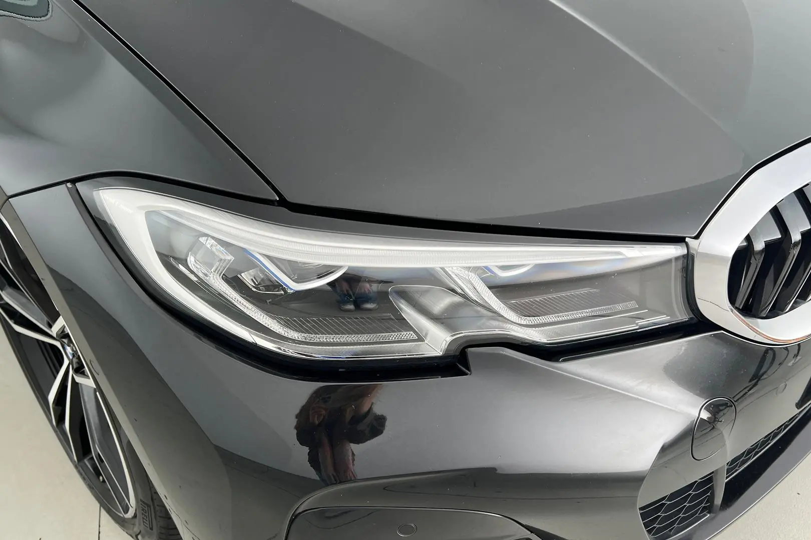 2020 BMW 3 Series Gallery Image 2