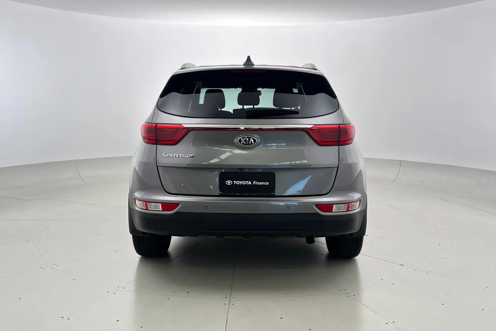 2017 Kia Sportage Gallery Image 3