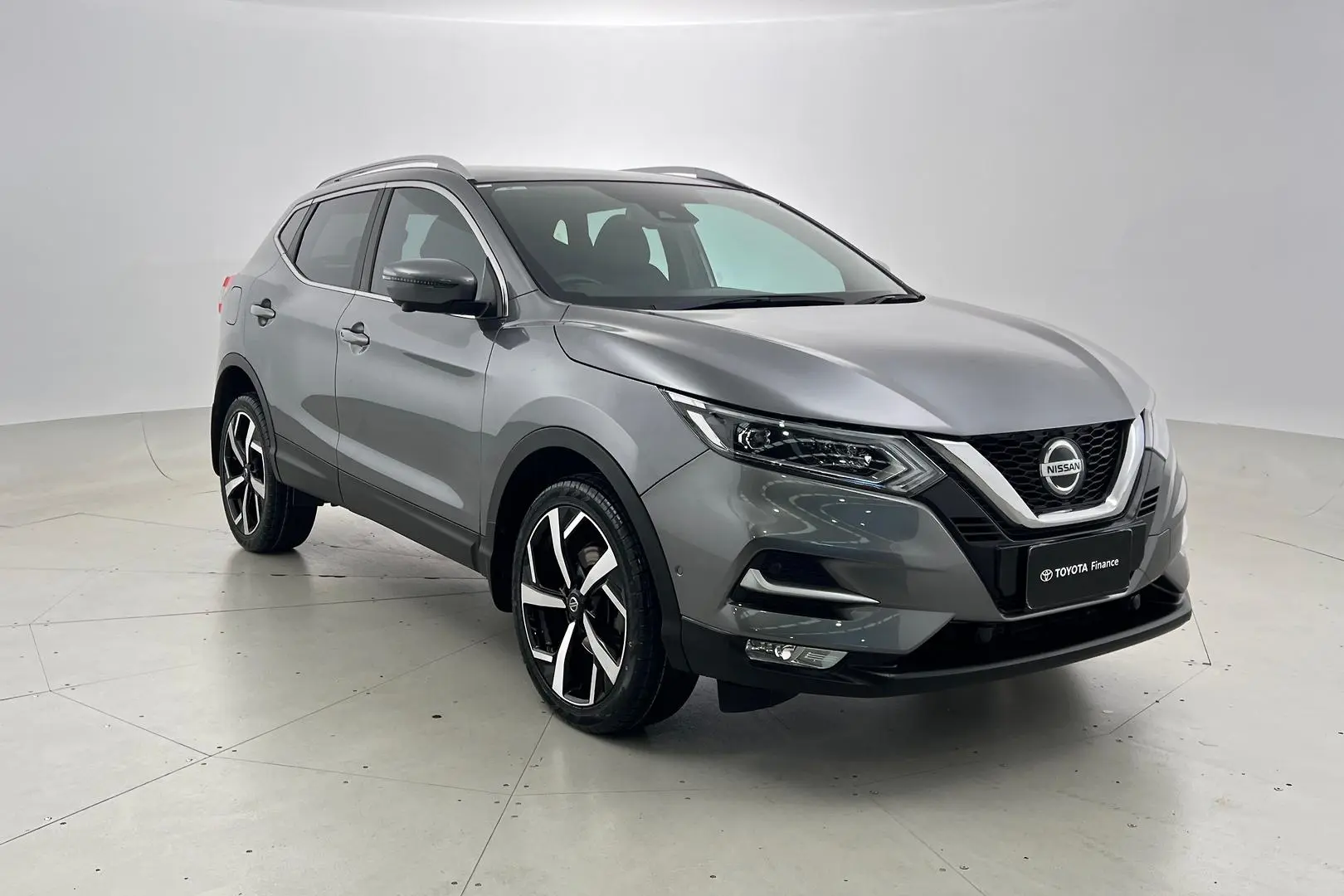 2019 Nissan QASHQAI Gallery Image 1