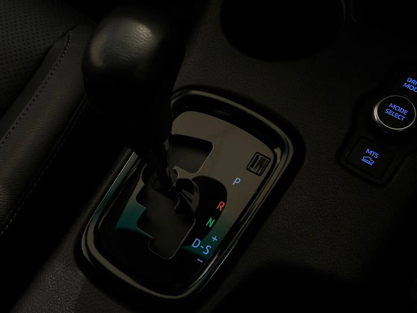 2024 Toyota Hilux Gallery Image 24