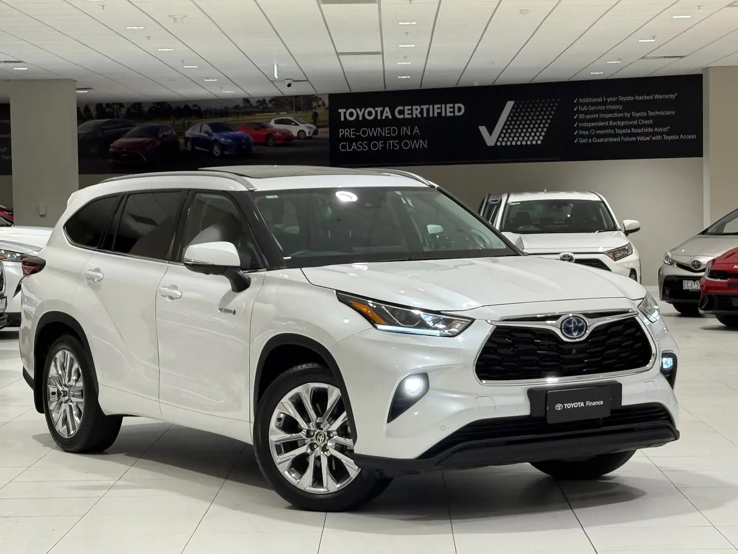 2024 Toyota Kluger Gallery Image 1