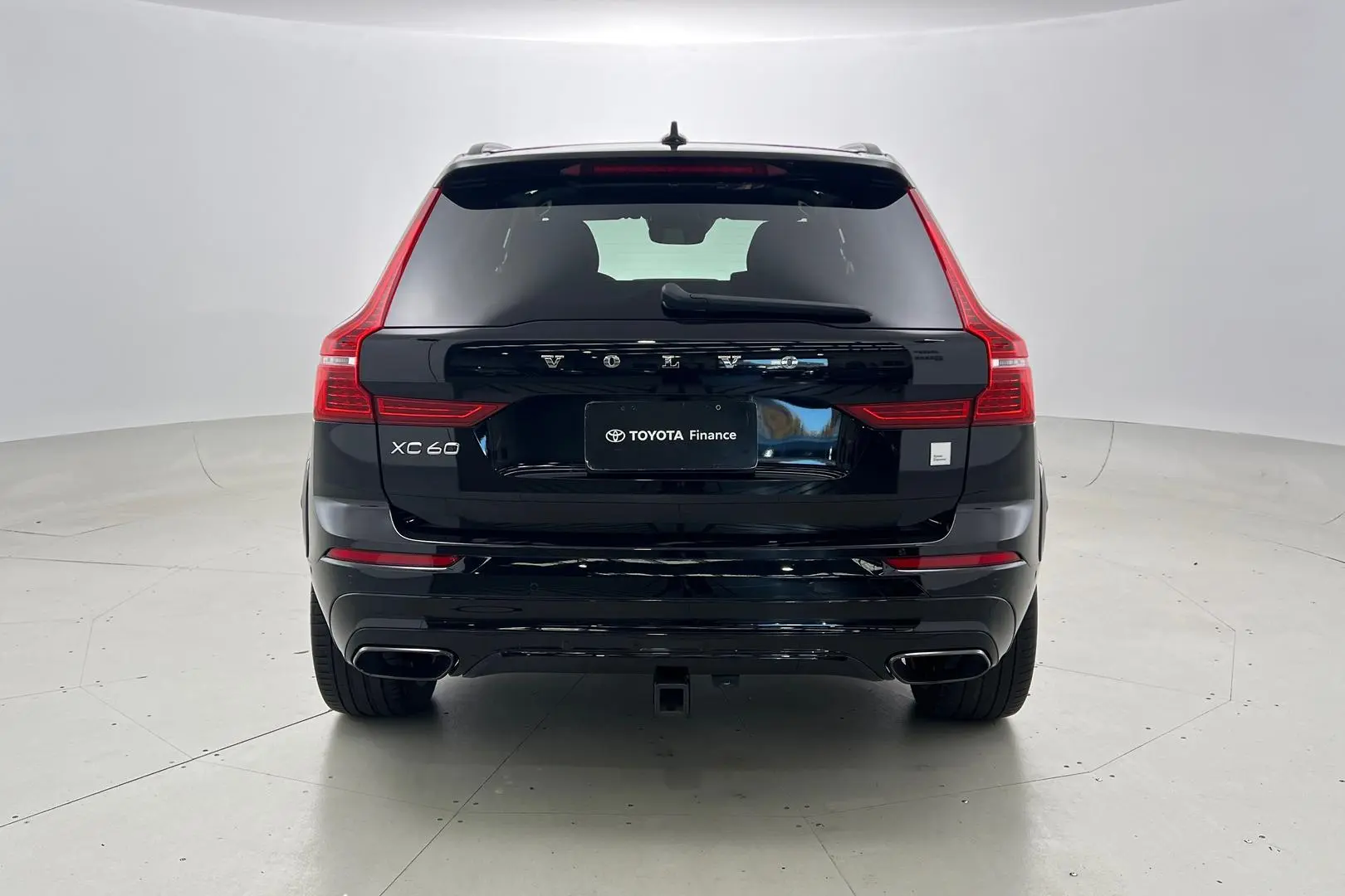 2020 Volvo XC60 Gallery Image 6