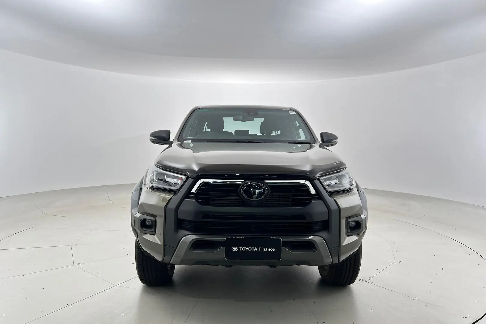 2023 Toyota Hilux Gallery Image 9