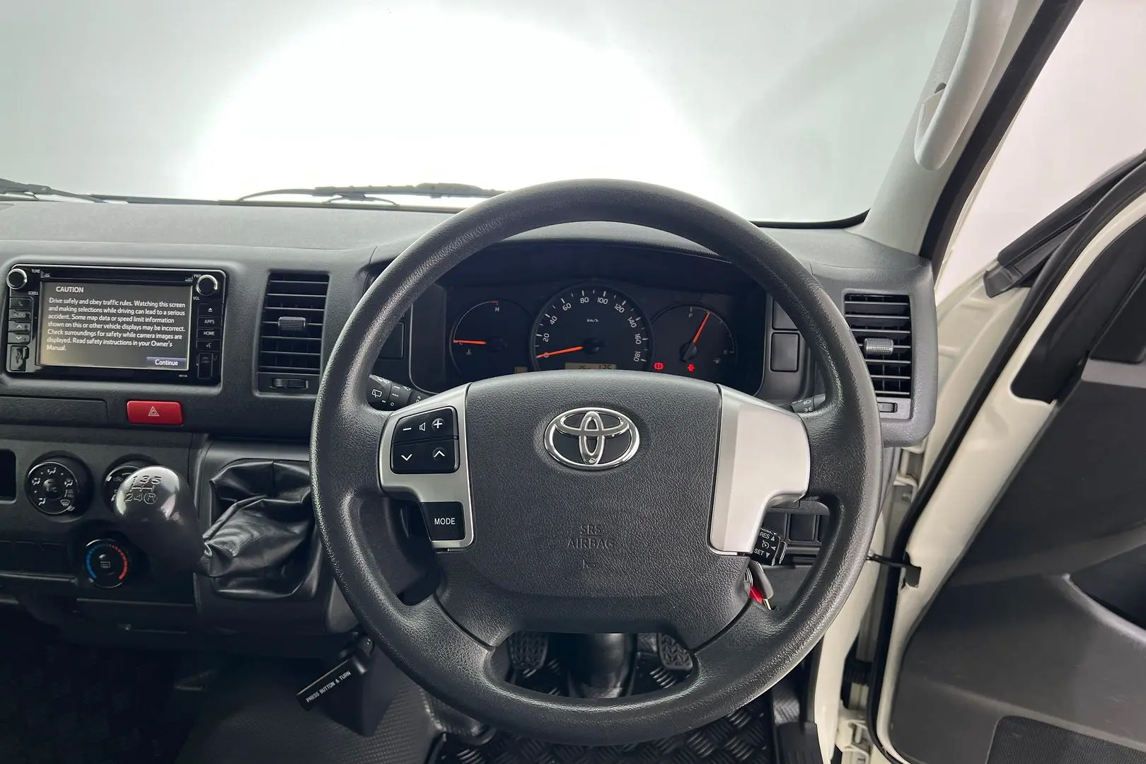 2017 Toyota Hiace Gallery Image 15