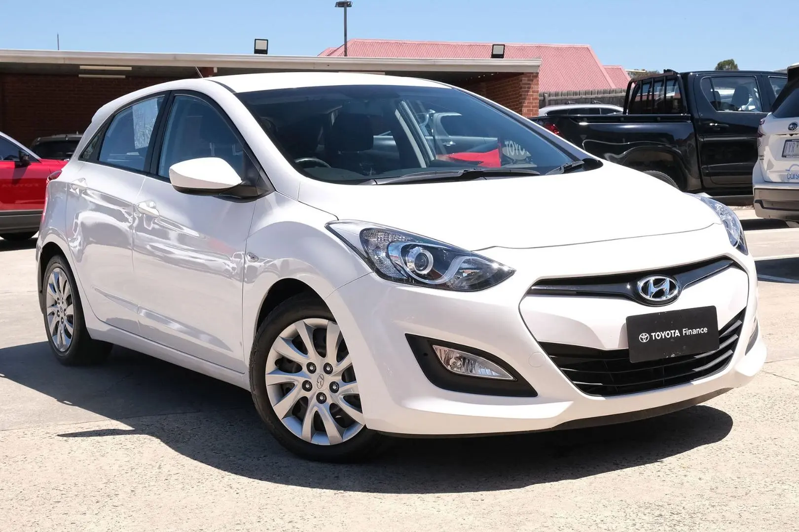 2012 Hyundai I30 Gallery Image 1