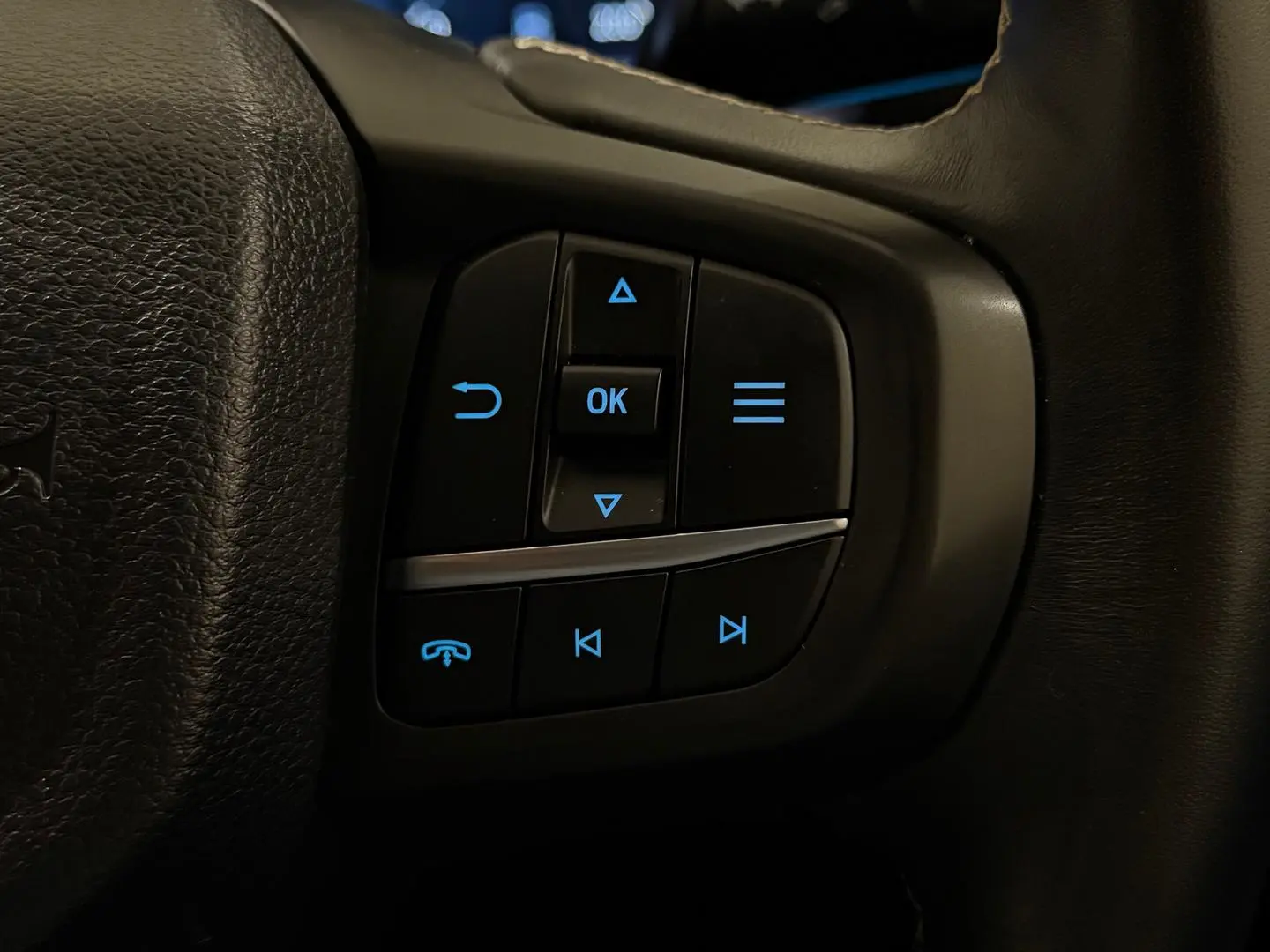 2024 Ford Everest Gallery Image 29