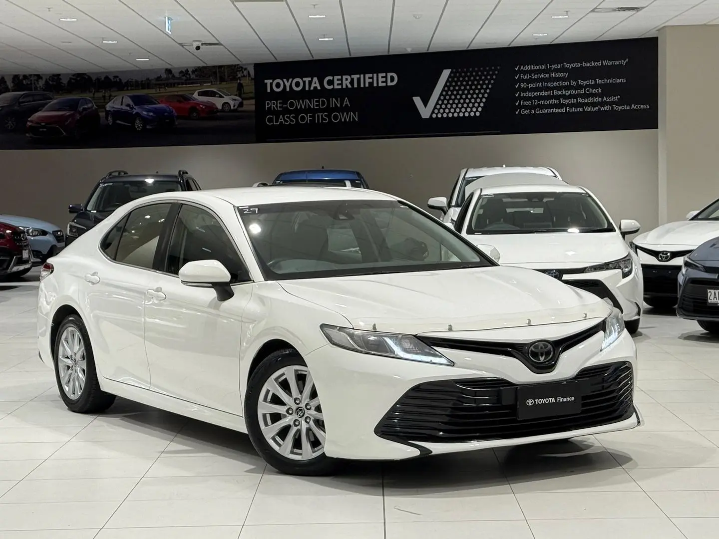 2018 Toyota Camry Gallery Image 1