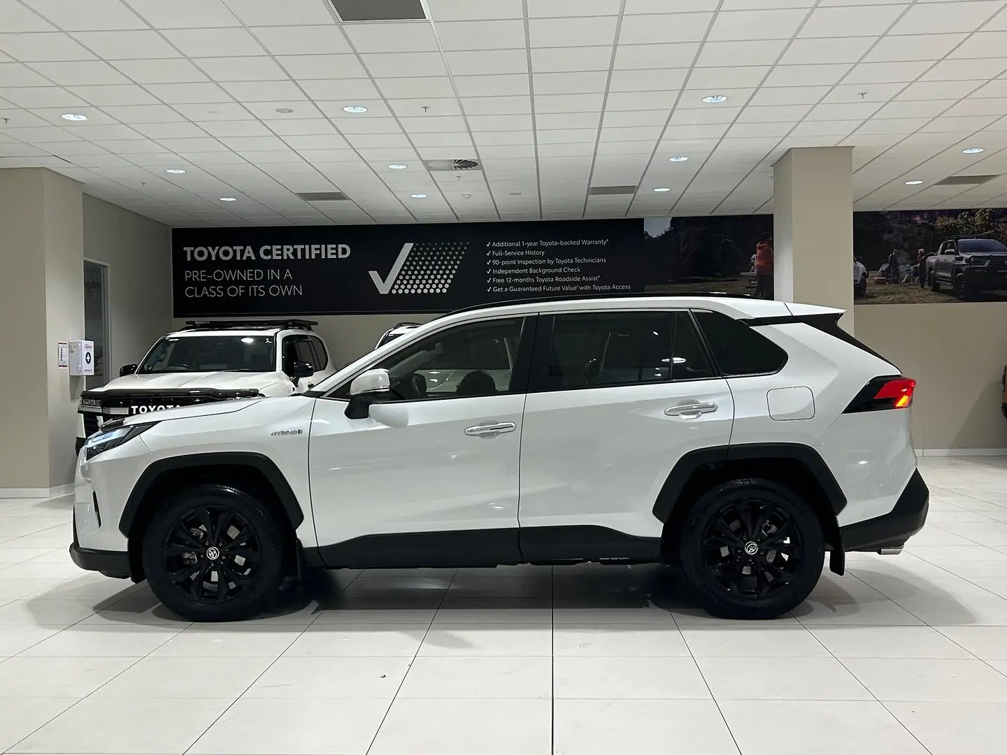2024 Toyota RAV4 Gallery Image 6
