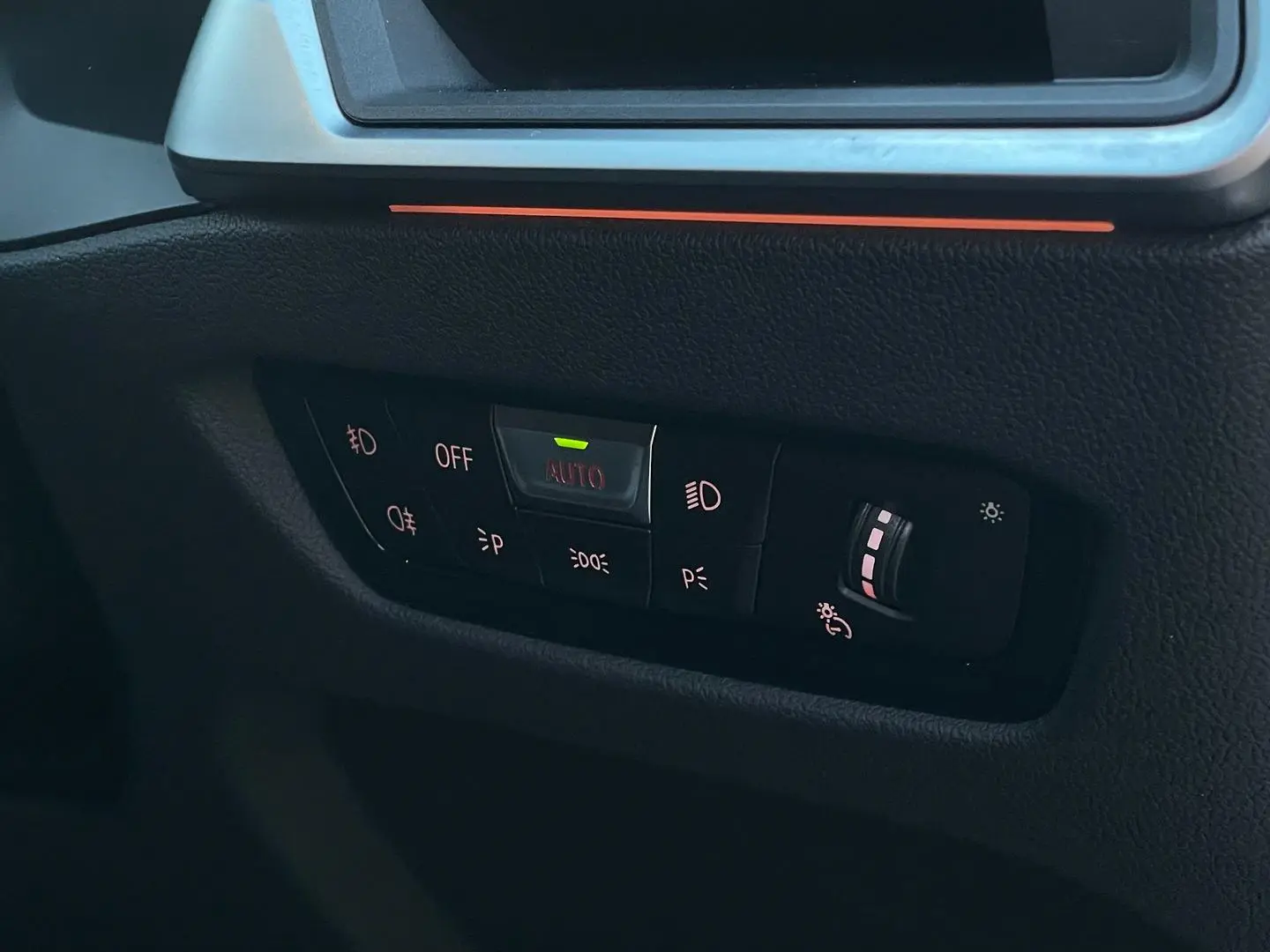 2022 BMW 3 Series Gallery Image 17