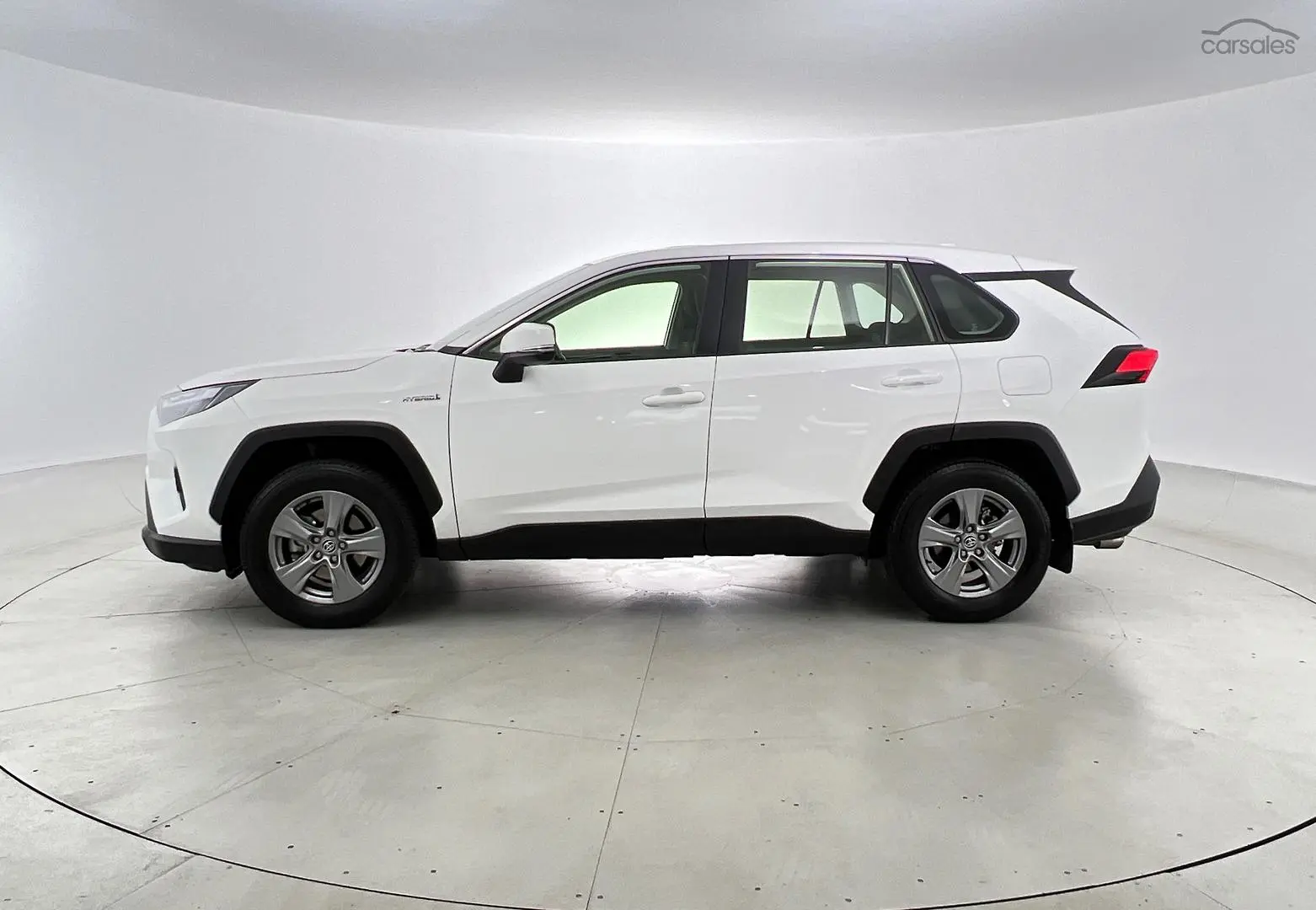 2024 Toyota RAV4 Image 5