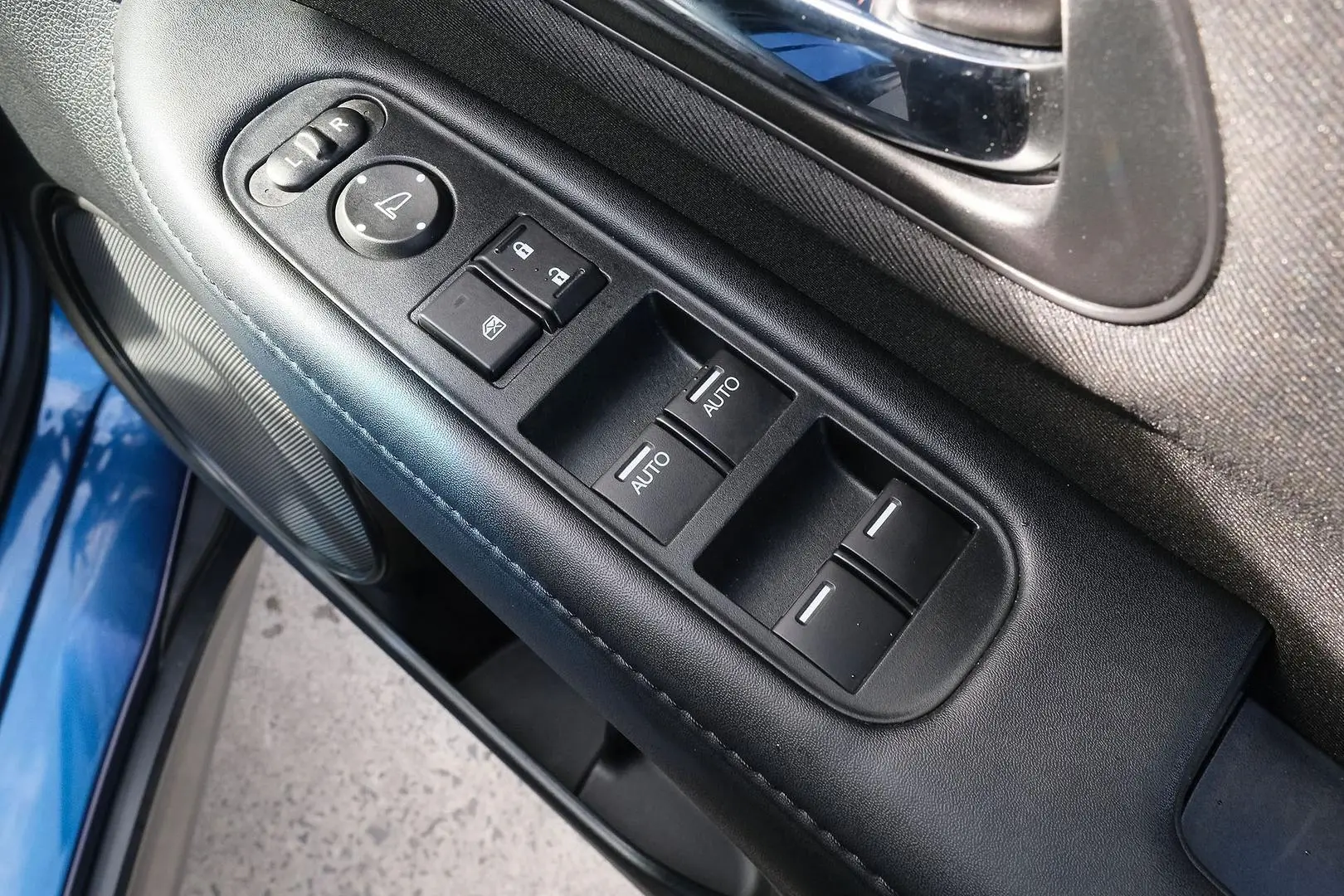 2018 Honda HR-V Gallery Image 12
