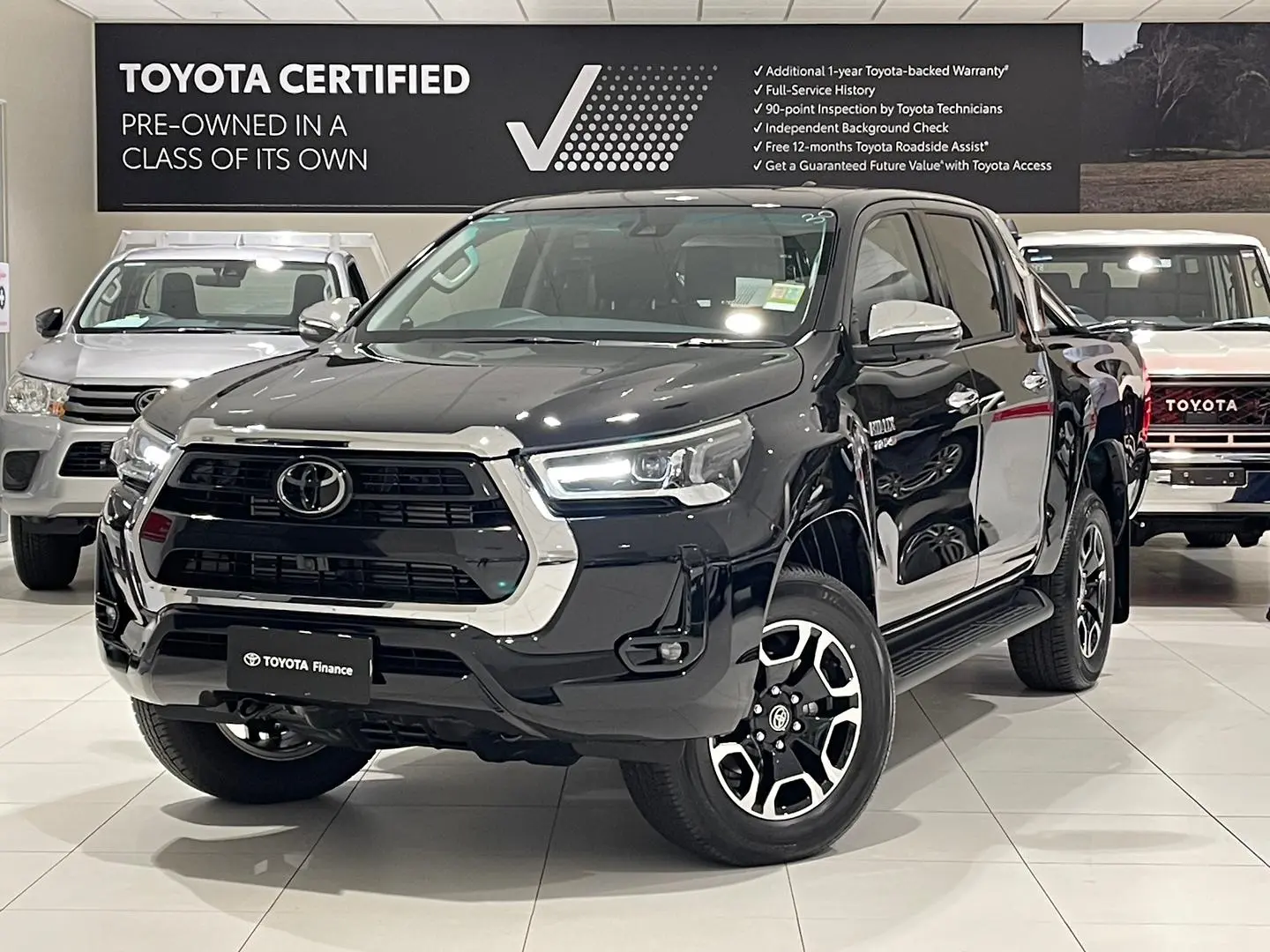2023 Toyota Hilux Gallery Image 5