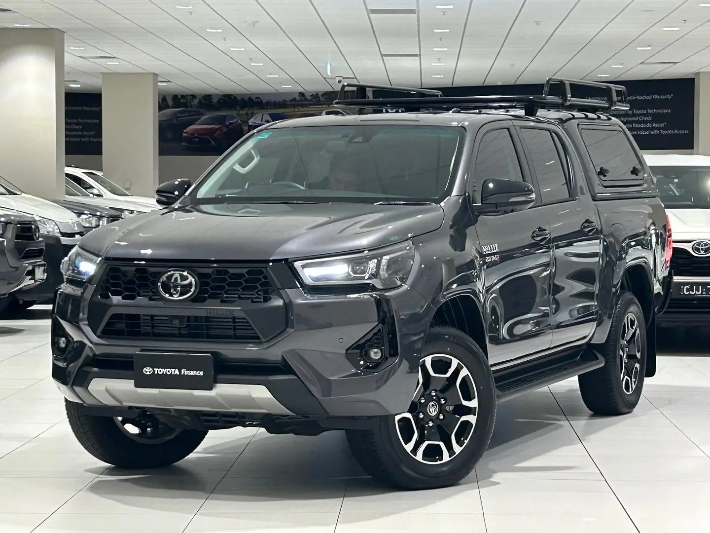 2024 Toyota Hilux Gallery Image 5