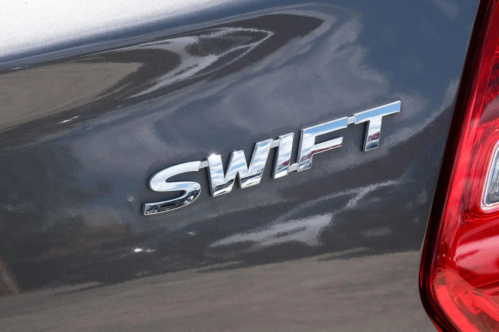 2023 Suzuki Swift Image 21