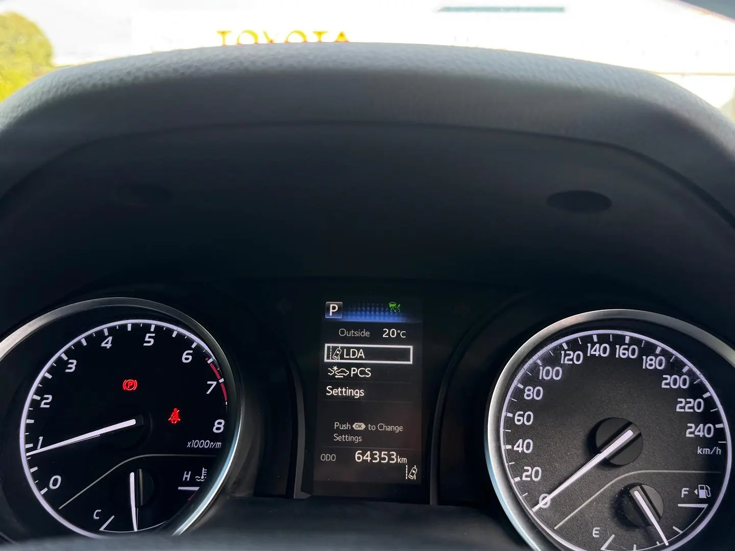 2018 Toyota Camry Gallery Image 18