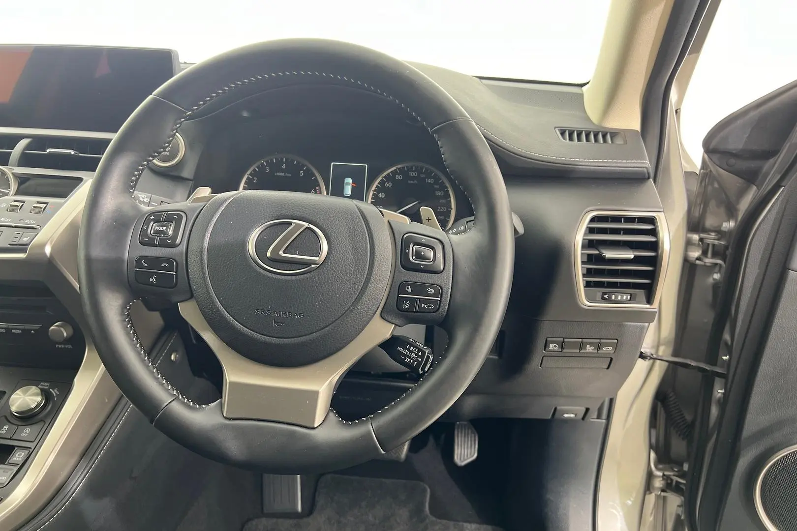 2021 Lexus Nx Gallery Image 16