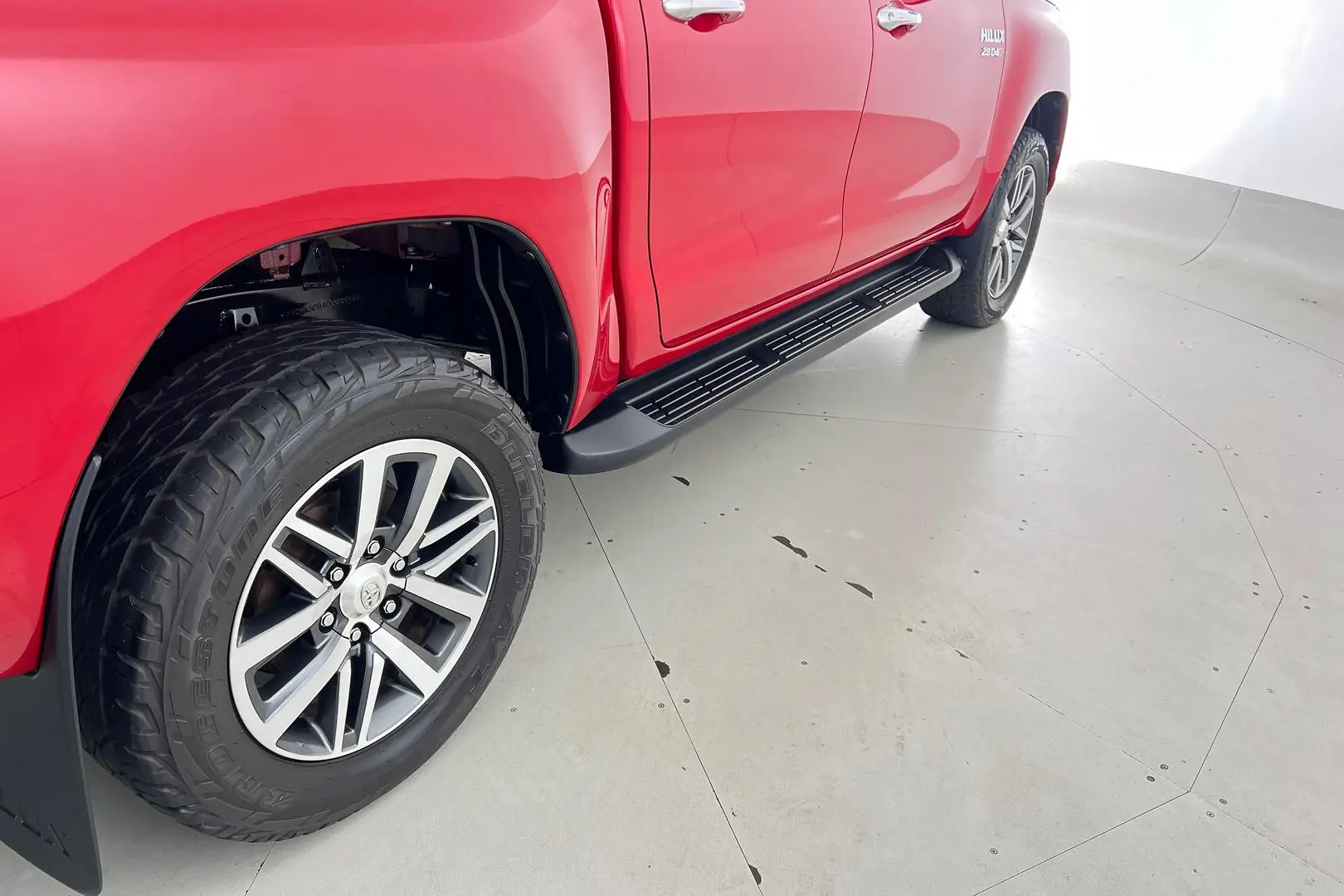 2016 Toyota Hilux Gallery Image 11