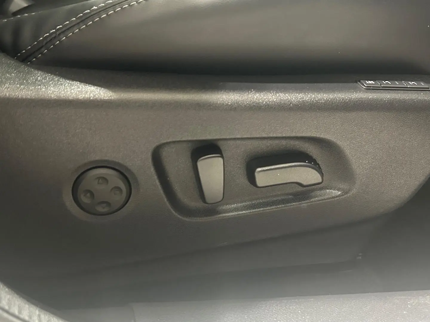 2020 Nissan QASHQAI Gallery Image 20