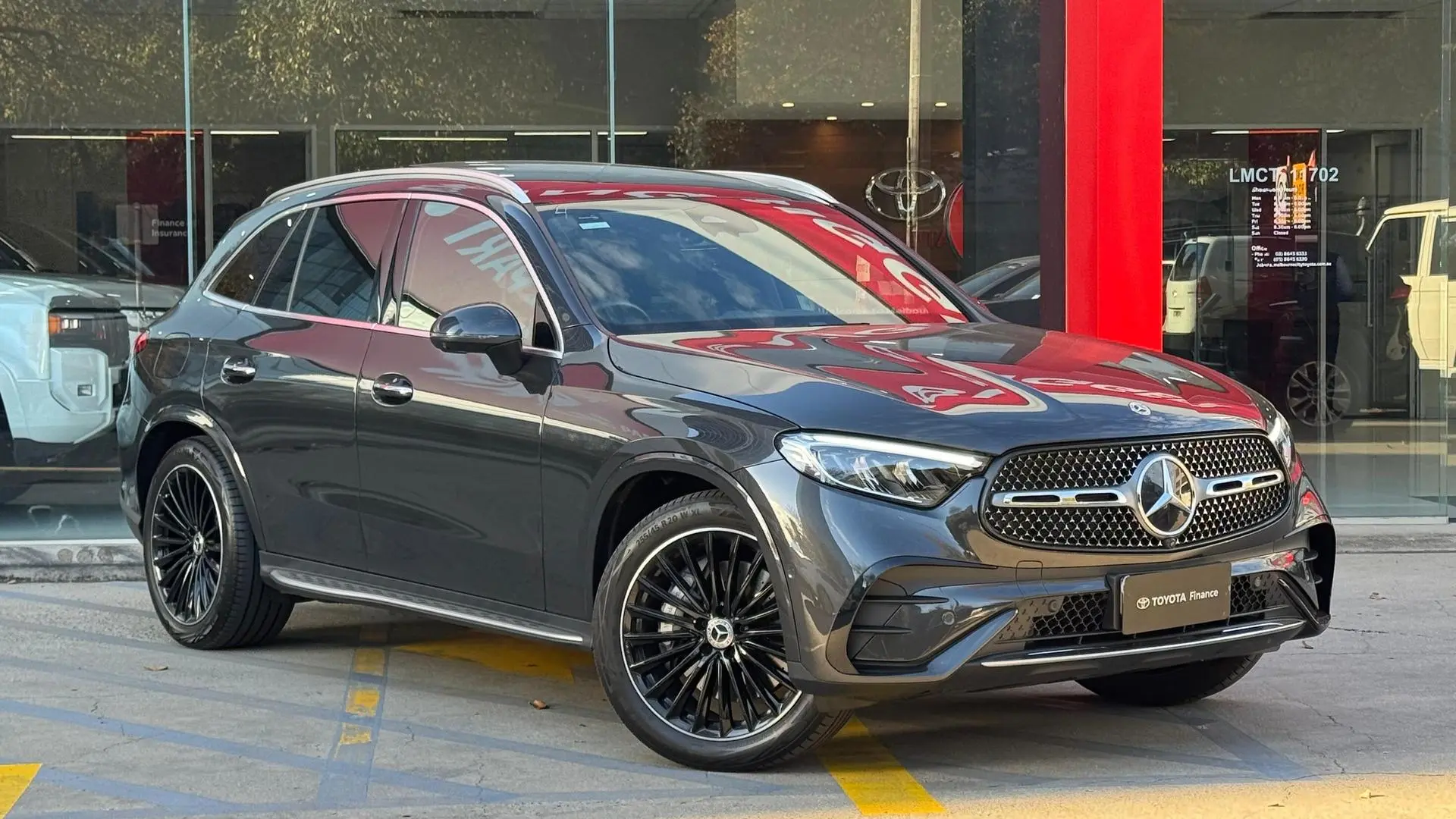 2023 Mercedes-Benz GLC-Class Gallery Image 1