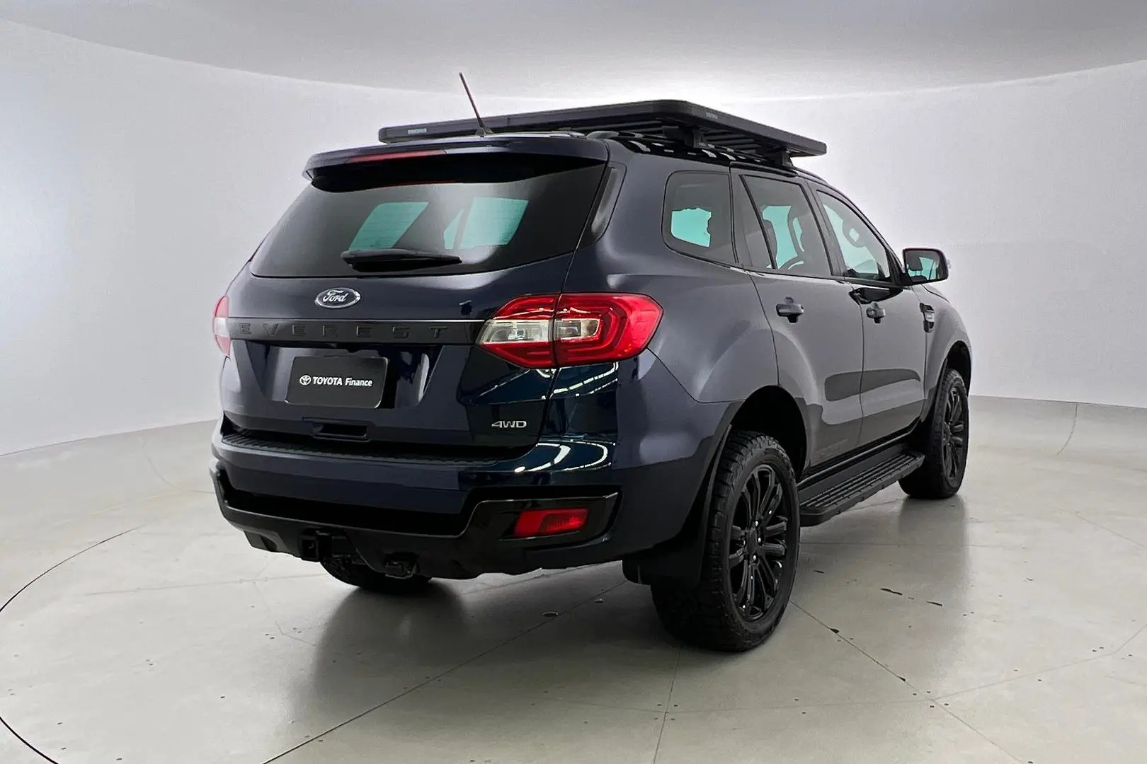 2020 Ford Everest Gallery Image 4