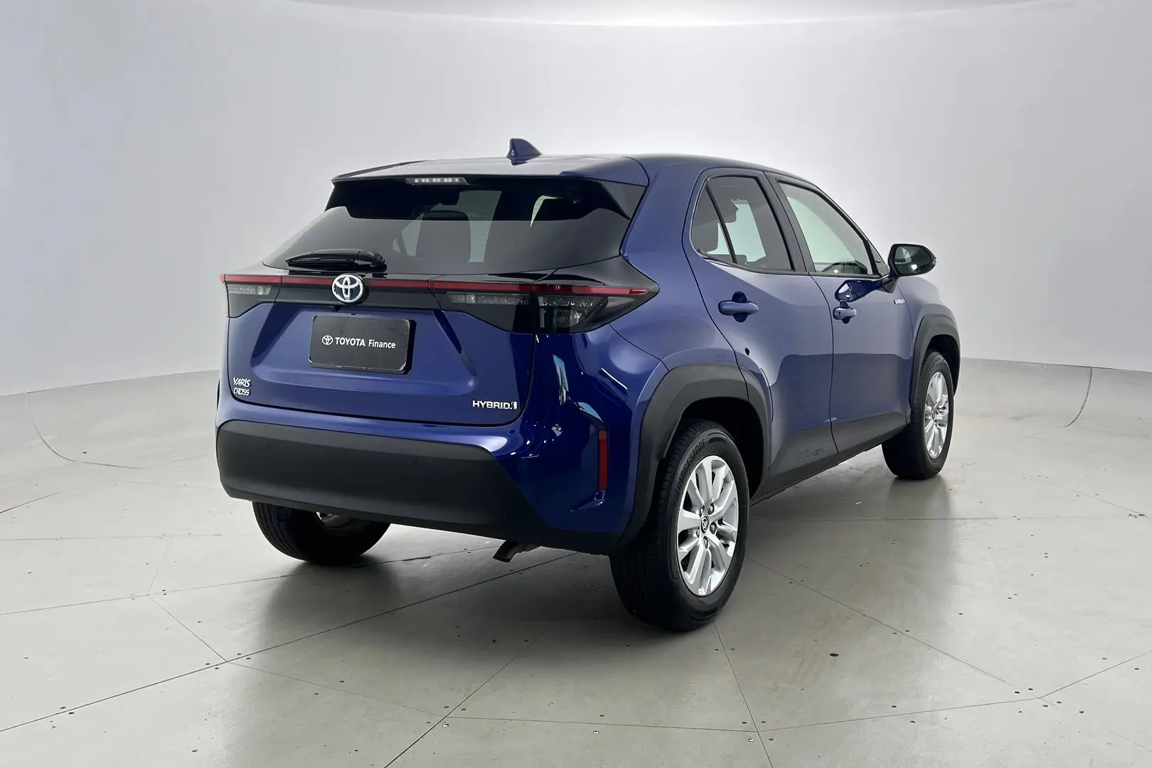 2022 Toyota Yaris Cross Gallery Image 4
