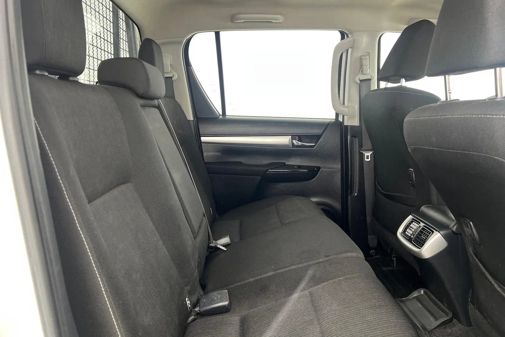 2020 Toyota Hilux Gallery Image 19