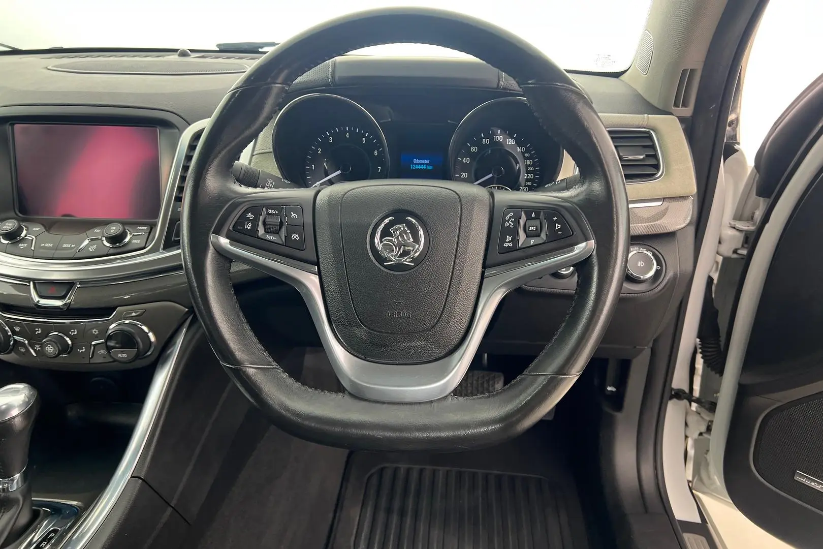 2016 Holden Caprice Gallery Image 15