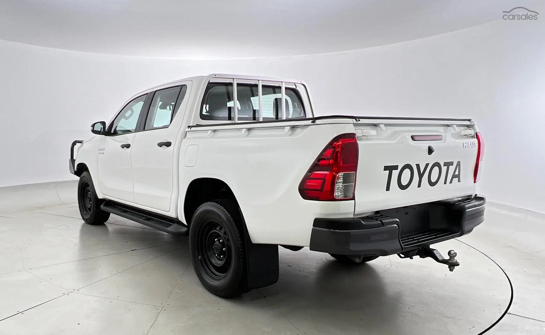 2021 Toyota Hilux Image 6