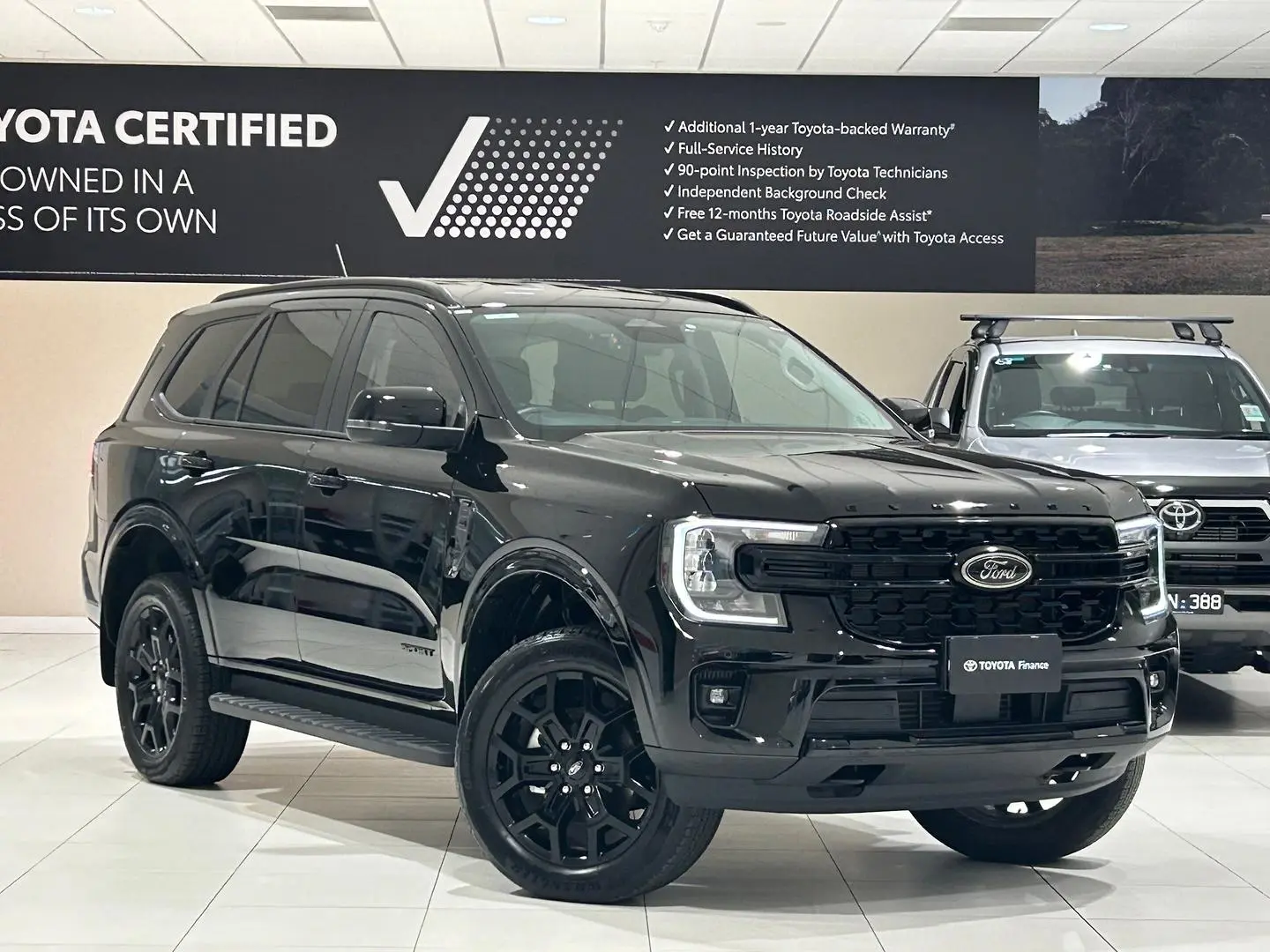 2023 Ford Everest Gallery Image 1