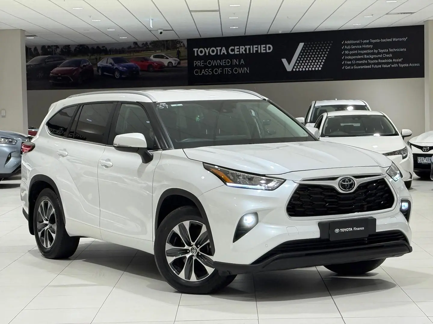 2023 Toyota Kluger Gallery Image 1