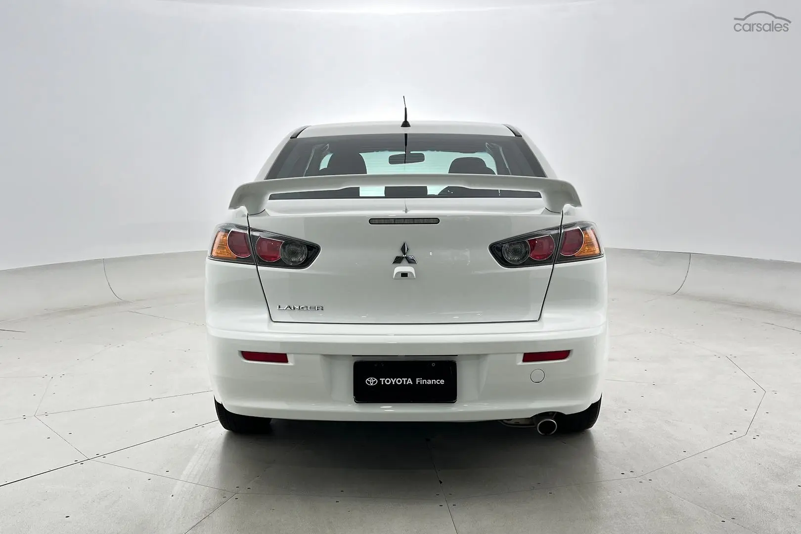 2017 Mitsubishi Lancer Image 5