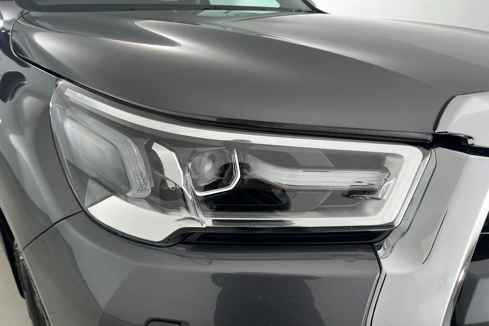 2022 Toyota Hilux Gallery Image 11