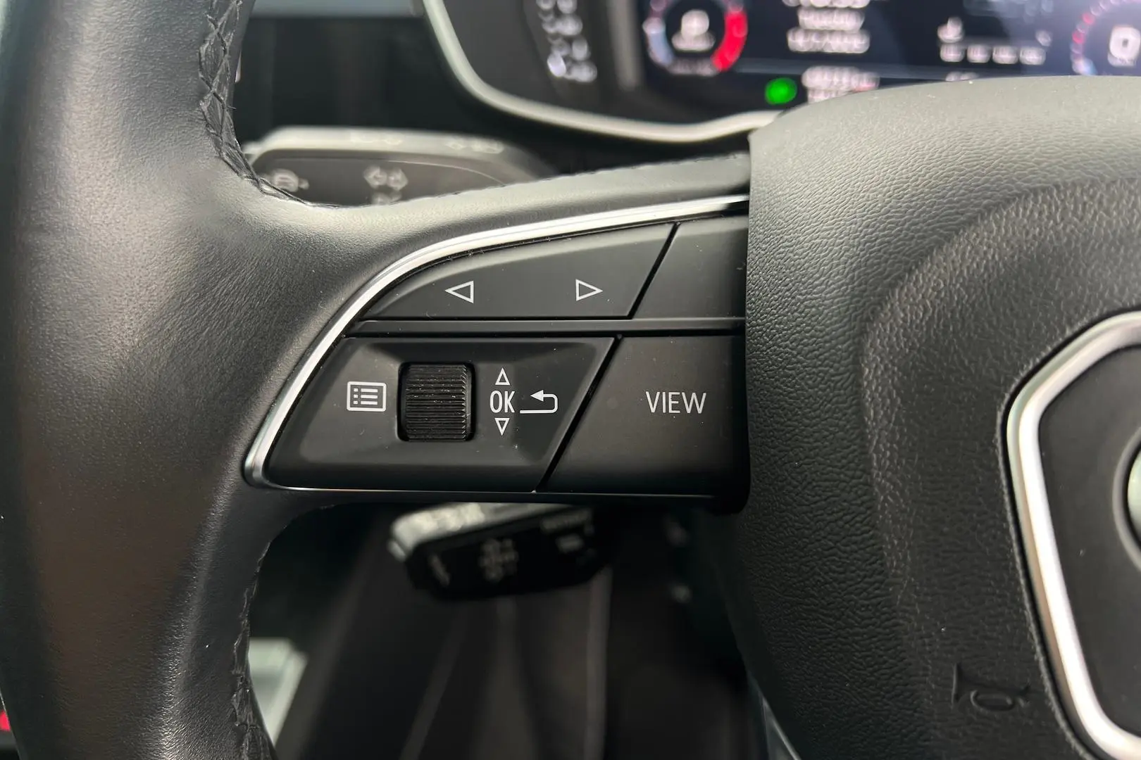 2021 Audi Q3 Gallery Image 17