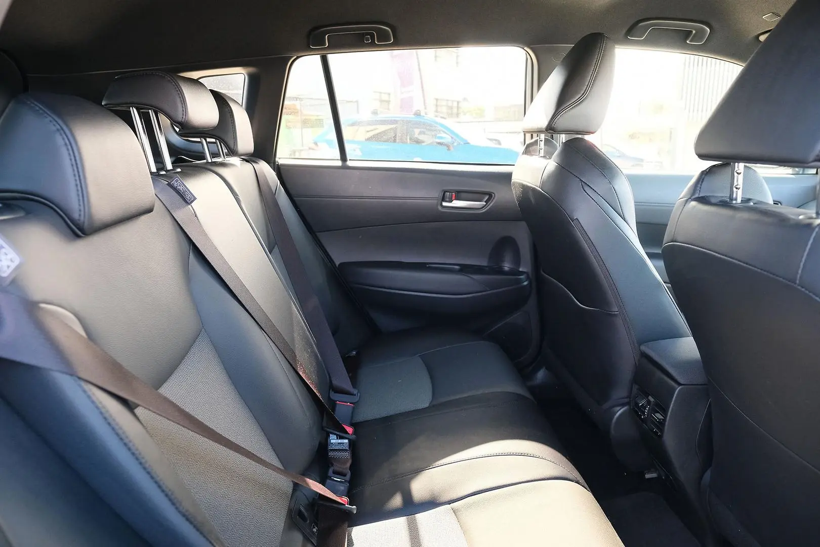 2023 Toyota Corolla Cross Gallery Image 11