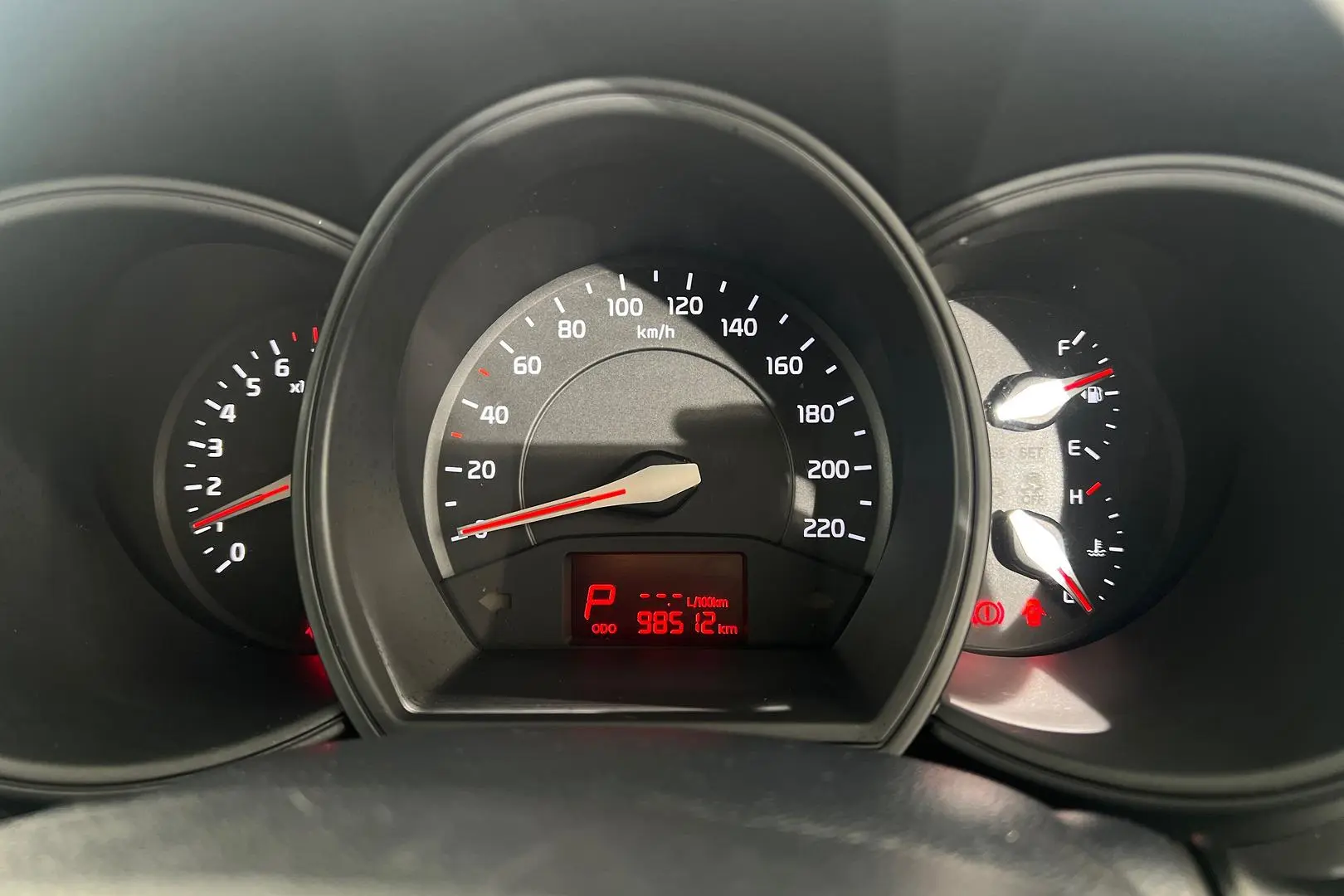 2016 Kia Rio Gallery Image 18