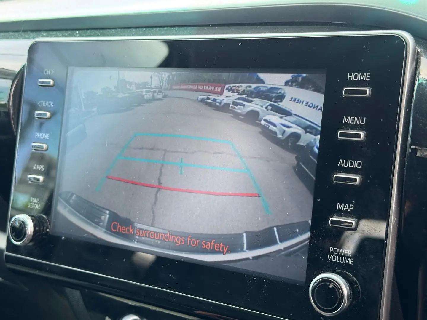 2020 Toyota Hilux Gallery Image 19