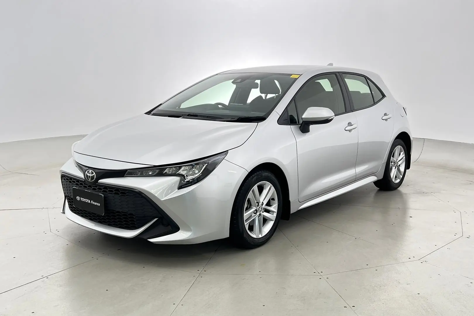 2019 Toyota Corolla Gallery Image 9